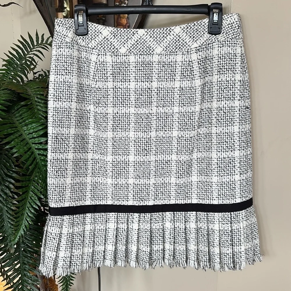 Classiques Entier Black & White Tweed Checks Lined Skirt w/ Pleated Ruffle Hem